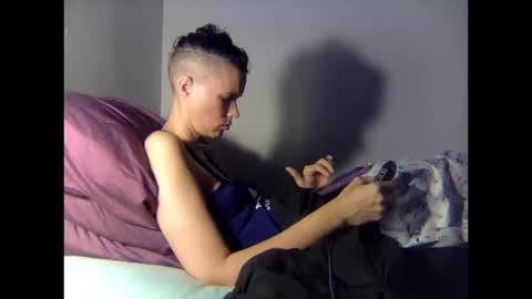 Christina Saunters online show from October 14, 2025, 10:16 am