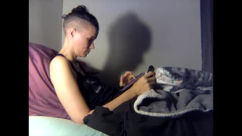 Christina Saunters online show from October 16, 2025, 12:39 pm