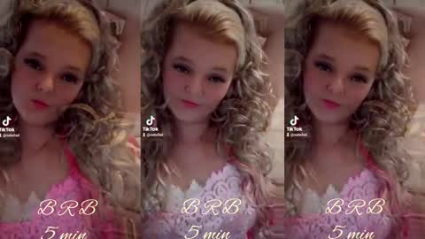 Snapshot of christirose chatting on February 15, 2025, 6:44 pm Christi online show from February 15, 2025, 6:44 pm