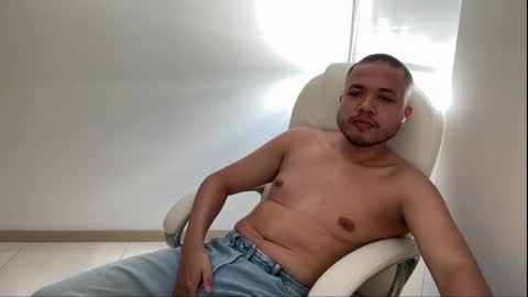 Snapshot of christopherdav chatting on December 4, 2024, 6:28 pm Chris online show from December 4, 2024, 6:28 pm