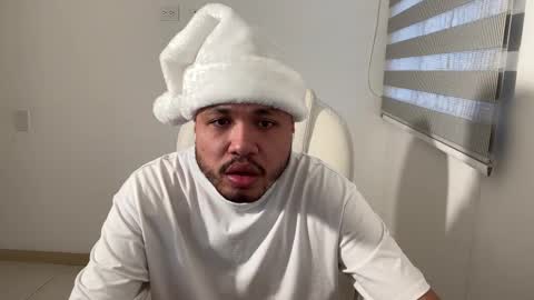 Snapshot of christopherdav chatting on December 22, 2024, 10:47 pm Chris online show from December 22, 2024, 10:47 pm