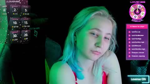 Snapshot of christyw3b chatting on November 9, 2025, 4:27 pm christyw3b online show from November 9, 2025, 4:27 pm