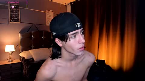 Snapshot of chrristopher77 chatting on September 16, 2025, 1:45 pm chrristopher77 online show from September 16, 2025, 1:45 pm