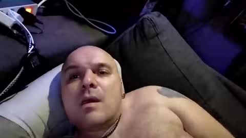 chubbyman42 online show from November 21, 2025, 4:22 am