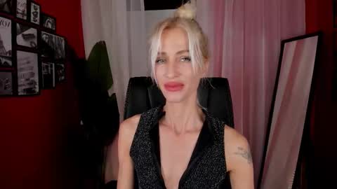 Cindy online show from October 5, 2025, 10:13 am