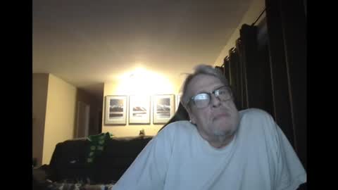 Snapshot of cjscout chatting on January 2, 2025, 9:33 am cjscout online show from January 2, 2025, 9:33 am