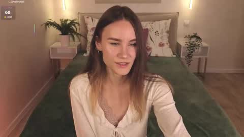 Snapshot of clare_ff chatting on September 19, 2025, 1:23 pm Claire online show from September 19, 2025, 1:23 pm