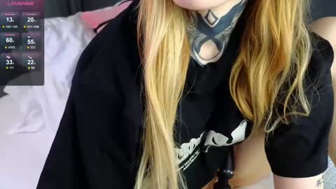 Snapshot of clarewoods chatting on February 1, 2025, 10:02 pm Sophie online show from February 1, 2025, 10:02 pm