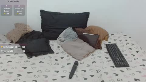 Snapshot of clarissa_klauss chatting on February 27, 2025, 8:06 am Clarissa online show from February 27, 2025, 8:06 am