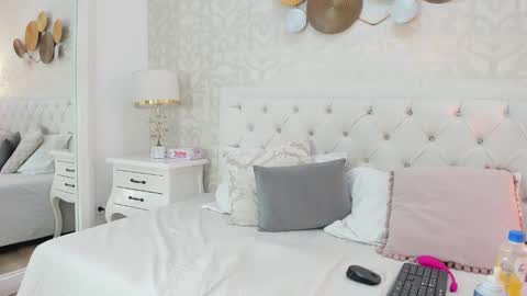 Snapshot of clarisse28 chatting on February 6, 2025, 10:32 pm Mistress Clarisse online show from February 6, 2025, 10:32 pm