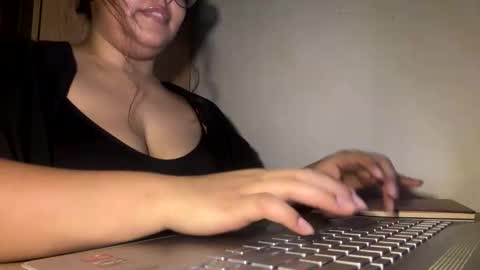 Snapshot of clariun chatting on November 4, 2025, 4:50 pm clariun online show from November 4, 2025, 4:50 pm