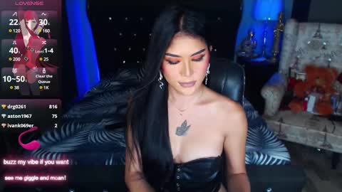 Snapshot of clarizamolina chatting on December 7, 2024, 12:02 pm Clariza online show from December 7, 2024, 12:02 pm