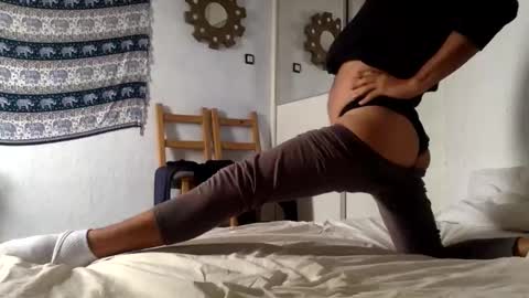 Snapshot of claudi779 chatting on March 9, 2025, 12:53 pm claudi779 online show from March 9, 2025, 12:53 pm