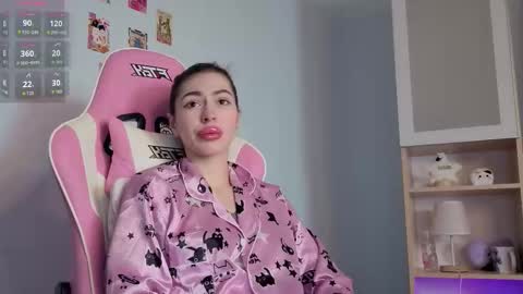 Snapshot of cleotwilight chatting on November 9, 2025, 9:18 am Cleo online show from November 9, 2025, 9:18 am