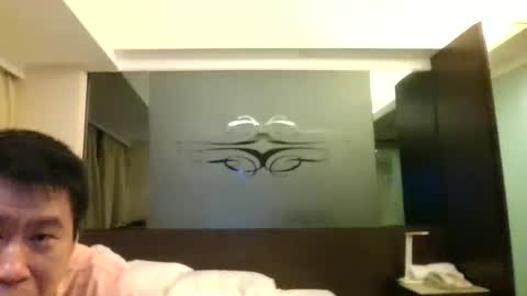 Snapshot of cocacola1668 chatting on February 17, 2025, 5:10 pm Cocacola1668 online show from February 17, 2025, 5:10 pm