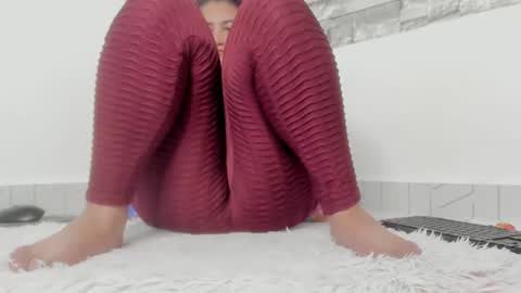 laurita online show from December 20, 2024, 7:07 pm