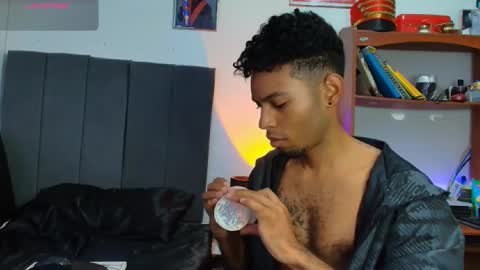 Snapshot of colinlatinbrown chatting on September 19, 2025, 9:32 am IG  online show from September 19, 2025, 9:32 am