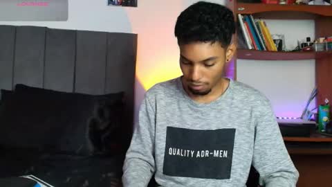 Snapshot of colinlatinbrown chatting on September 30, 2025, 3:39 pm IG  online show from September 30, 2025, 3:39 pm
