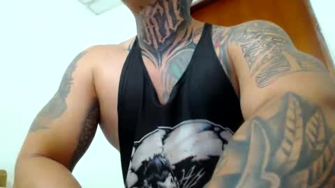 Snapshot of colombian_monster_cock chatting on January 31, 2025, 6:57 am camilo online show from January 31, 2025, 6:57 am