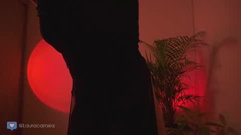 Snapshot of colouristic chatting on March 2, 2025, 3:13 am Laura online show from March 2, 2025, 3:13 am