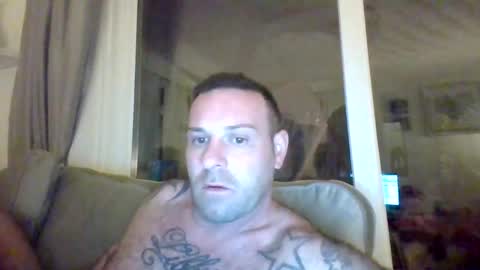 comesee10 online show from February 9, 2025, 11:15 pm