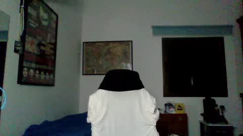 Snapshot of conejero_37 chatting on January 1, 2025, 10:35 pm Jesus online show from January 1, 2025, 10:35 pm