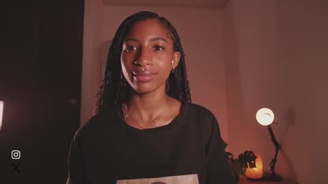 Snapshot of connie_west0 chatting on December 14, 2024, 12:55 am independent model online show from December 14, 2024, 12:55 am