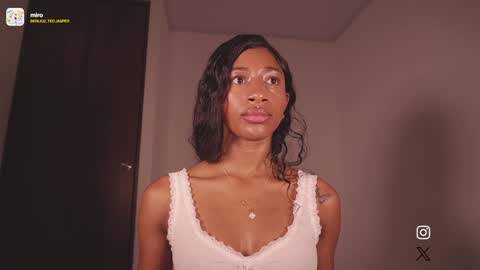 Snapshot of connie_west0 chatting on January 29, 2025, 10:32 pm independent model online show from January 29, 2025, 10:32 pm