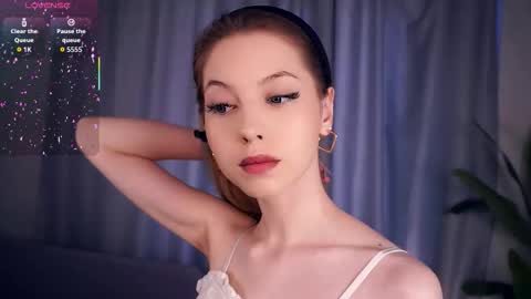 Snapshot of constanceglascov chatting on September 18, 2025, 7:32 am Hello im Sofia Welcme to my room .More hugs and kiss for you online show from September 18, 2025, 7:32 am