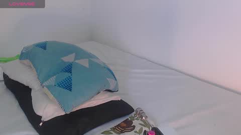 Snapshot of coraline2911 chatting on March 6, 2025, 11:03 am coraline2911 online show from March 6, 2025, 11:03 am