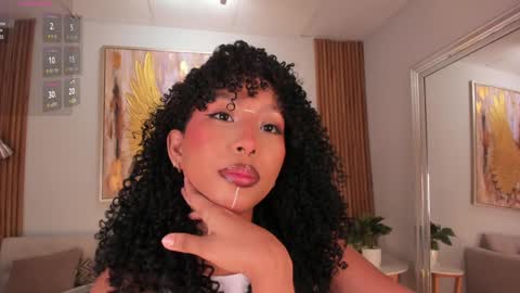 Snapshot of corinnah chatting on January 22, 2025, 12:49 pm Cori online show from January 22, 2025, 12:49 pm