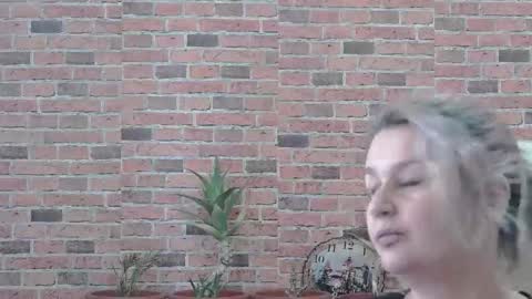 Snapshot of corymilf chatting on February 23, 2025, 9:22 am Elisa online show from February 23, 2025, 9:22 am