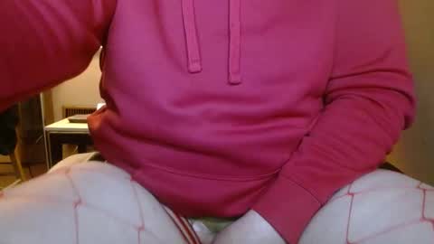 Snapshot of cosmicjones88 chatting on December 13, 2024, 7:25 am cosmicjones88 online show from December 13, 2024, 7:25 am