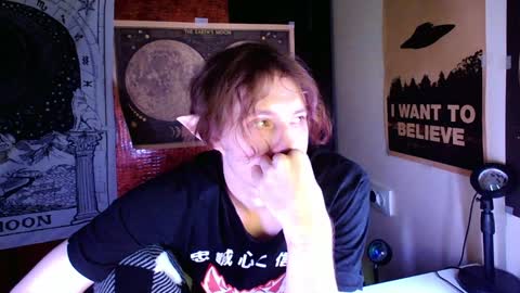 Snapshot of cosmonudes chatting on January 2, 2025, 10:01 pm Barry online show from January 2, 2025, 10:01 pm