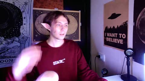 Snapshot of cosmonudes chatting on January 4, 2025, 11:38 pm Barry online show from January 4, 2025, 11:38 pm