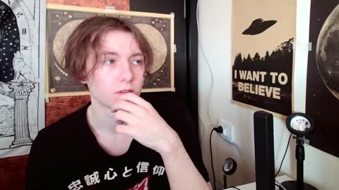 Snapshot of cosmonudes chatting on January 9, 2025, 9:06 am Barry online show from January 9, 2025, 9:06 am