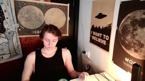 Snapshot of cosmonudes chatting on January 30, 2025, 12:16 pm Barry online show from January 30, 2025, 12:16 pm