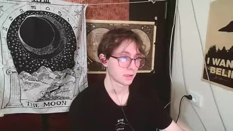 Snapshot of cosmonudes chatting on October 14, 2025, 6:20 pm Barry online show from October 14, 2025, 6:20 pm