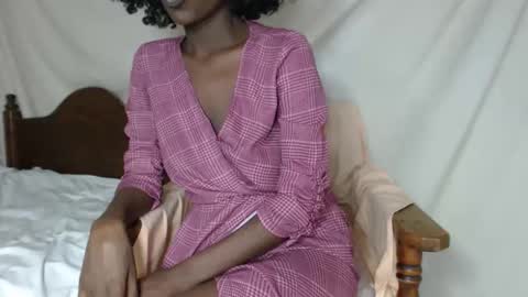 Snapshot of cotton_puff chatting on September 16, 2025, 11:00 am sweet flowers online show from September 16, 2025, 11:00 am