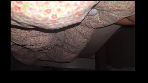 Snapshot of couple3845 chatting on October 19, 2025, 12:11 am couple3845 online show from October 19, 2025, 12:11 am