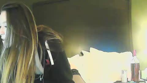 Snapshot of courtscutekitty chatting on February 8, 2025, 6:12 am courtscutekitty online show from February 8, 2025, 6:12 am