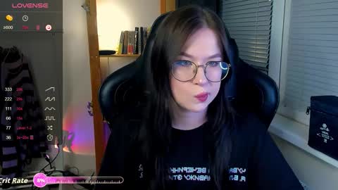 Snapshot of coy_amina_ chatting on September 21, 2025, 5:58 pm Lilith online show from September 21, 2025, 5:58 pm