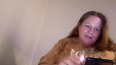 Snapshot of crazy7red chatting on October 10, 2025, 8:02 am Crazy7red online show from October 10, 2025, 8:02 am