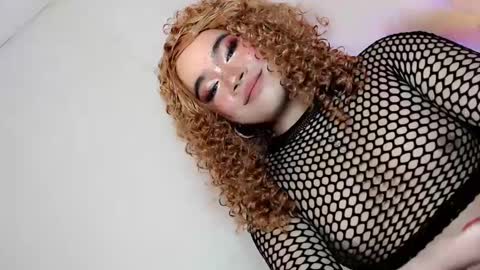 Hot Ayisha online show from February 20, 2025, 5:07 pm
