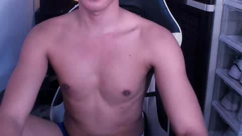 Snapshot of crazyasiancum chatting on January 28, 2025, 3:04 am Zion online show from January 28, 2025, 3:04 am