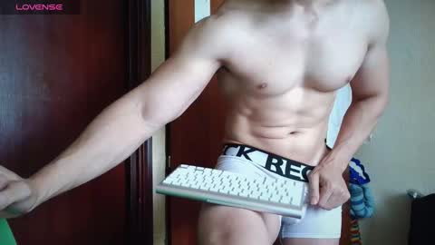 Snapshot of cris2428 chatting on October 16, 2025, 3:35 pm cris2428 online show from October 16, 2025, 3:35 pm