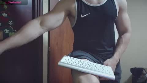 Snapshot of cris2428 chatting on November 15, 2025, 2:31 am cris2428 online show from November 15, 2025, 2:31 am