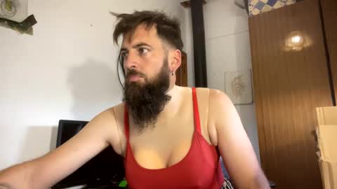 Snapshot of crisbearded chatting on November 2, 2025, 3:47 pm Eldelabarba online show from November 2, 2025, 3:47 pm