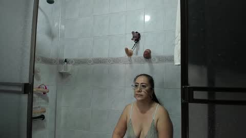 Snapshot of cristal_18xxx chatting on February 9, 2025, 3:22 am Cristal online show from February 9, 2025, 3:22 am