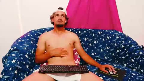 Snapshot of cristian_gp chatting on October 8, 2025, 3:04 am cristian gp online show from October 8, 2025, 3:04 am